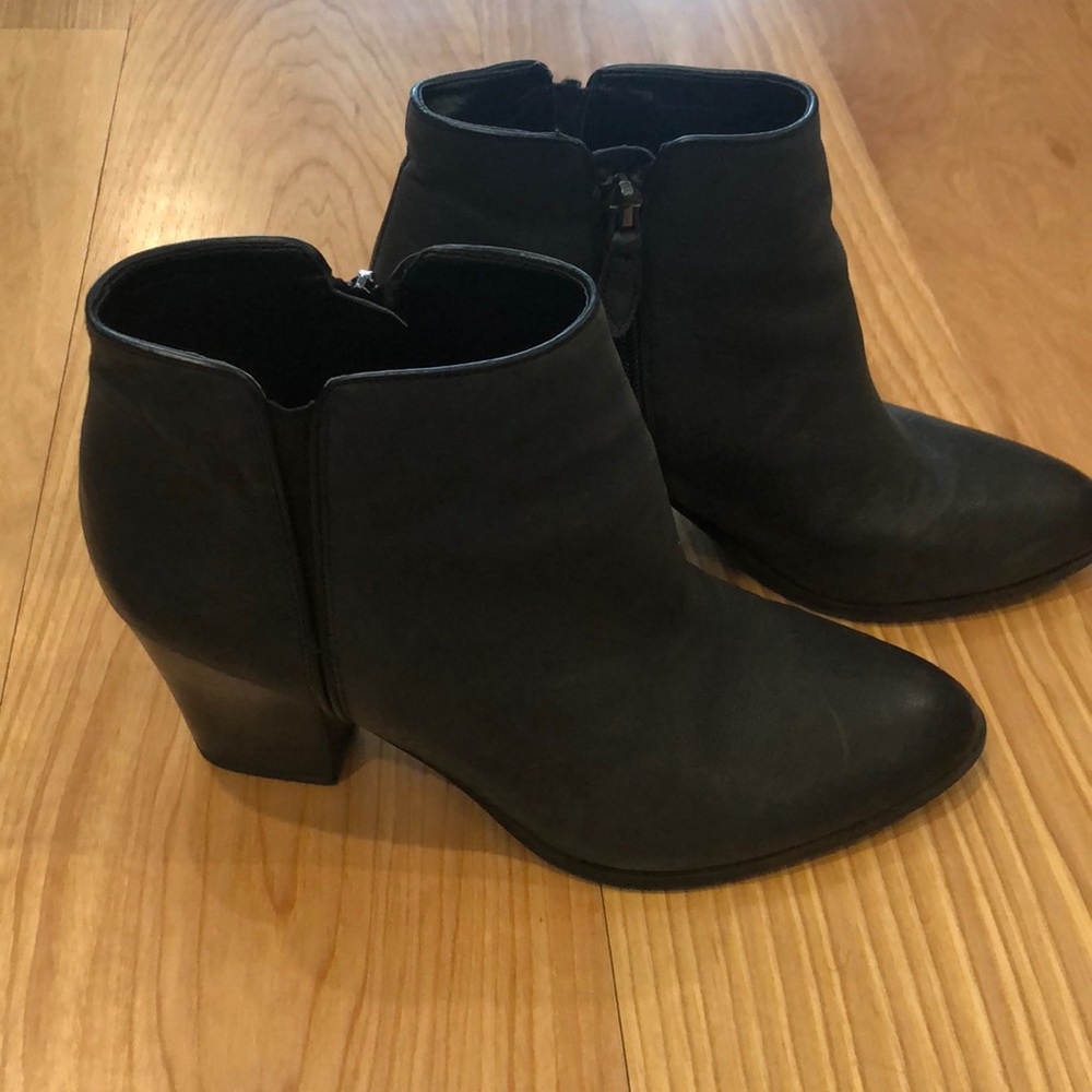 Franco Sarto booties EUC Dark gray
